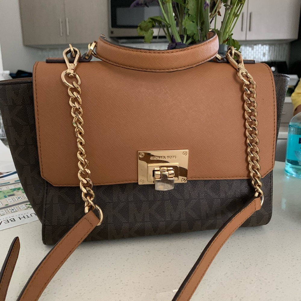 Michael Kors bag - Picture 3 of 11